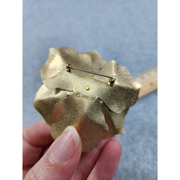 Vintage Sarah Coventry White & Gold Flower Brooch Pin - Picture 4 of 6